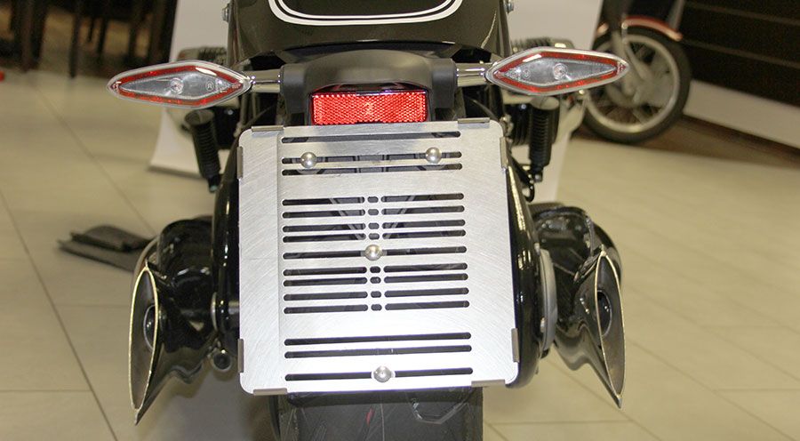 BMW R 18 Équerre réglable en acier inoxydable pour plaque d'immatriculation 