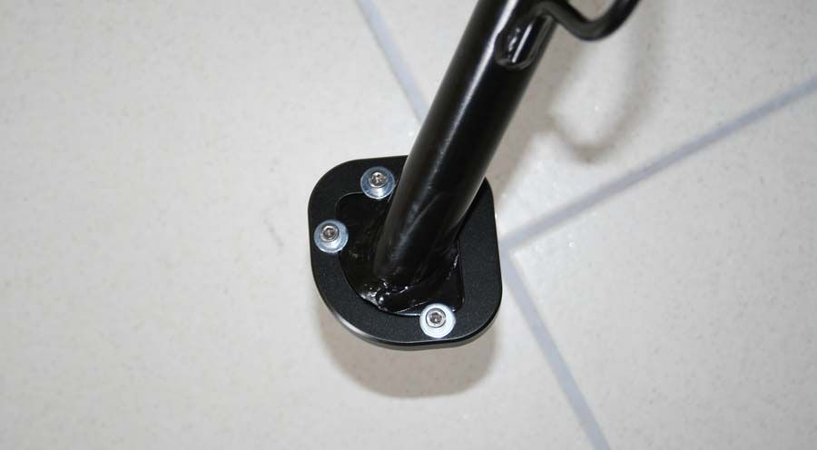 BMW F650GS (08-12), F700GS & F800GS (08-18) L'élargissement des pieds de la béquille latérale