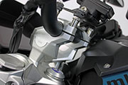 Réhausseurs de guidon avec déplacement pour BMW R1300R
